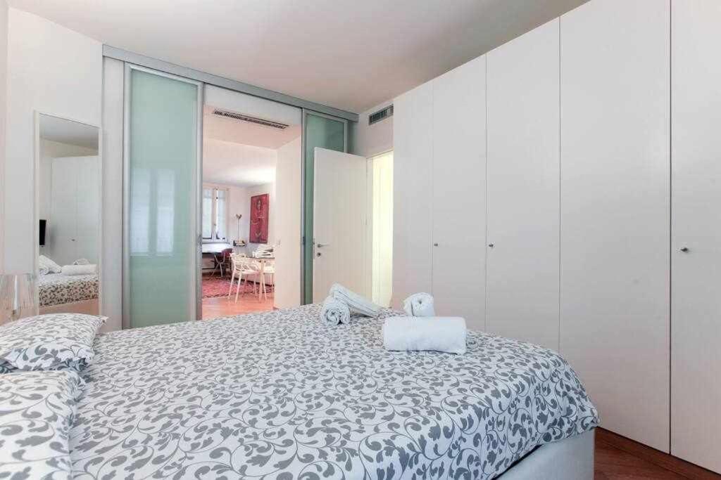 Brera Area Lovely Apt Close To Piazza Duomo Milano Dış mekan fotoğraf
