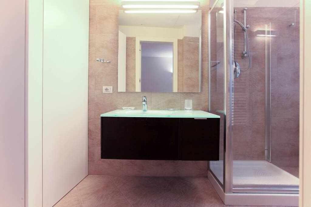 Brera Area Lovely Apt Close To Piazza Duomo Milano Dış mekan fotoğraf